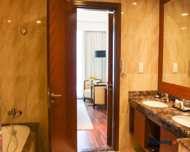 La Suite Dubai Hotel and Apartments 46