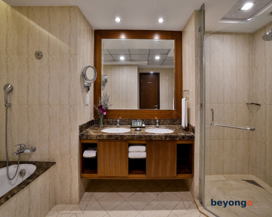 La Suite Dubai Hotel and Apartments 51