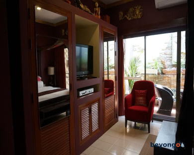 Le Prive Resort 65