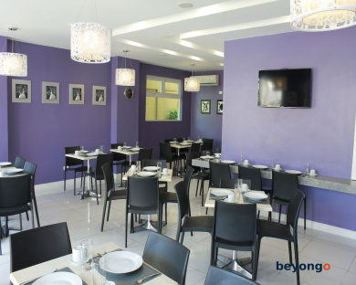 Leez Inn Malate 76