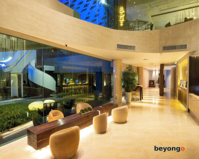 LiT BANGKOK Hotel 10