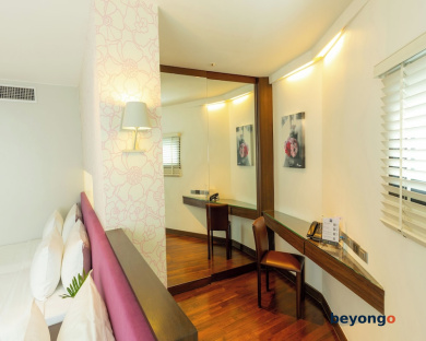 LiT BANGKOK Hotel 59