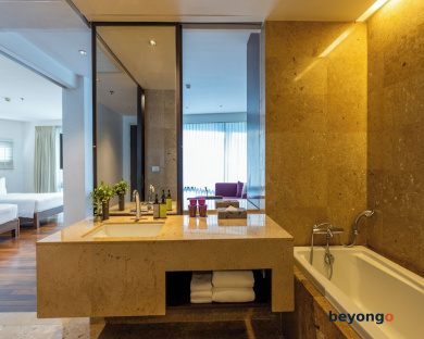 LiT BANGKOK Hotel 65