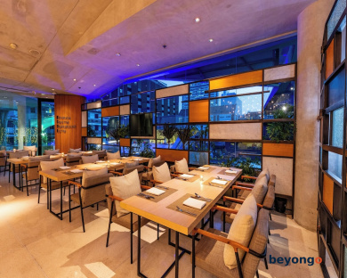 LiT BANGKOK Hotel 83