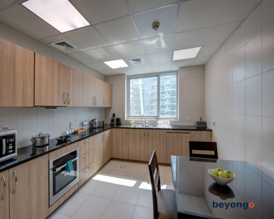 Marina Hotel Apartments 40
