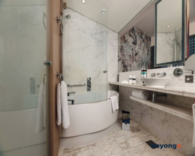 Media One Hotel Dubai 138