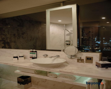 Media One Hotel Dubai 177