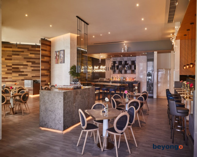 Media One Hotel Dubai 231