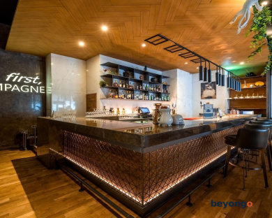 Media One Hotel Dubai 244