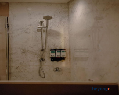 Media One Hotel Dubai 308