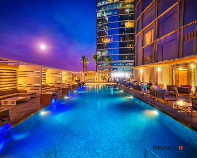 Media One Hotel Dubai 320