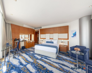 Movenpick Dubai Creek 23