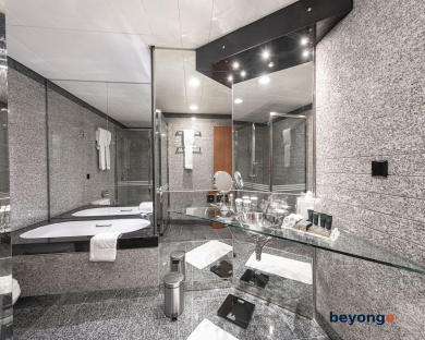 Movenpick Dubai Creek 25