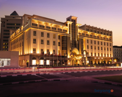 Movenpick Hotel and Apartments Bur Dubai 1
