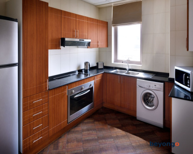 Movenpick Hotel and Apartments Bur Dubai 55