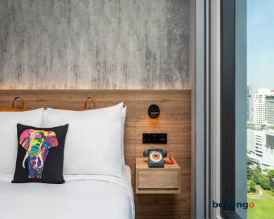 Moxy Bangkok Ratchaprasong 13