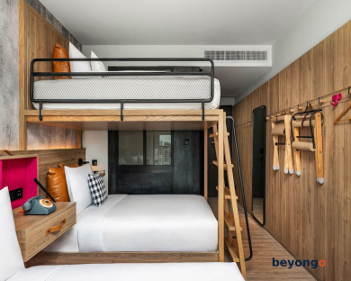 Moxy Bangkok Ratchaprasong 14