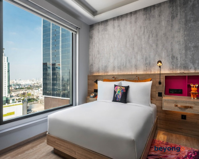 Moxy Bangkok Ratchaprasong 17