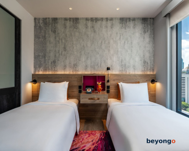 Moxy Bangkok Ratchaprasong 23