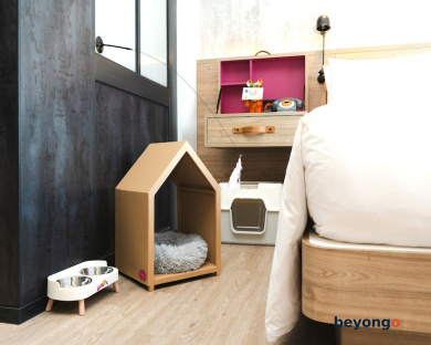 Moxy Bangkok Ratchaprasong 24