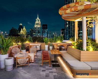 Moxy Bangkok Ratchaprasong 37