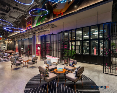 Moxy Bangkok Ratchaprasong 49