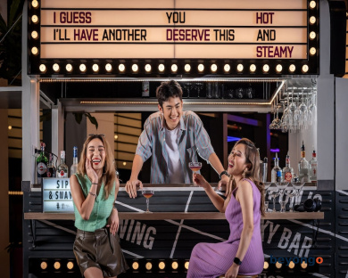 Moxy Bangkok Ratchaprasong 54