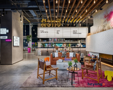 Moxy Bangkok Ratchaprasong 61