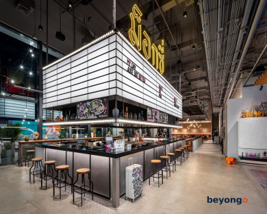 Moxy Bangkok Ratchaprasong 62