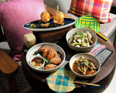 Moxy Bangkok Ratchaprasong 77