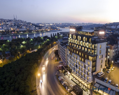 Mövenpick Hotel Istanbul Golden Horn 2