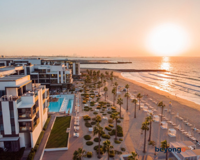 Nikki Beach Resort and Spa Dubai 3