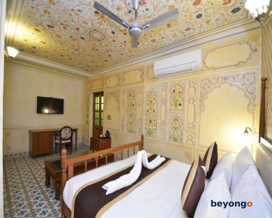 Nirbana Palace - A Heritage Hotel 21
