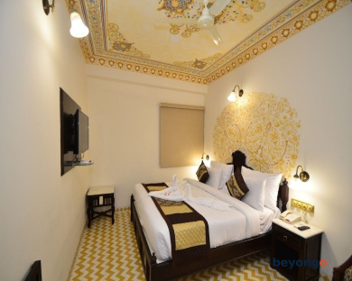Nirbana Palace - A Heritage Hotel 42