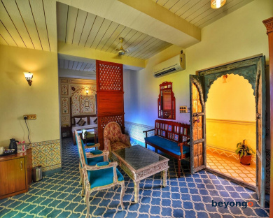 Nirbana Palace - A Heritage Hotel 8
