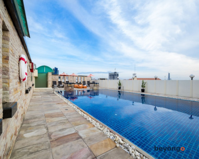Nova Suites Pattaya by Compass Hospitality 13