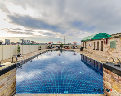 Nova Suites Pattaya by Compass Hospitality 16