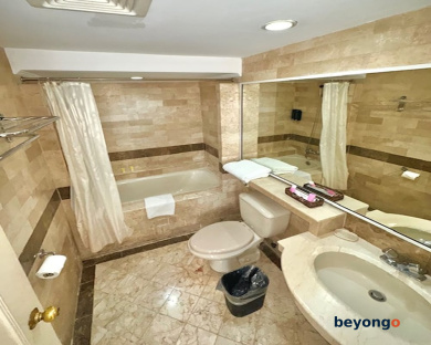 Orchid Garden Suites 16