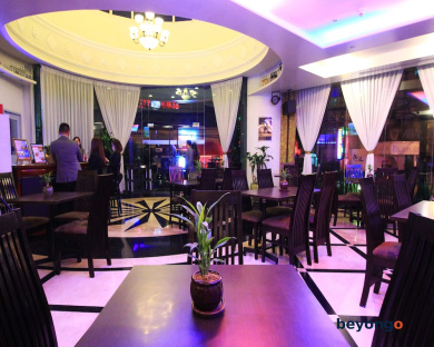 Oxford Suites Makati 10