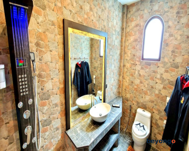 POTTERLAND Luxury Pool Villa Pattaya Walking Street 30