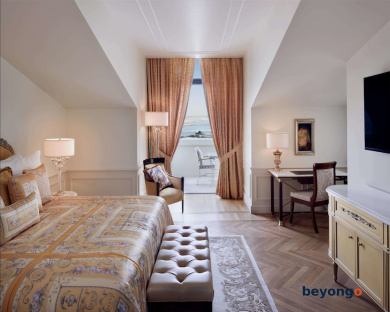 Palazzo Versace Dubai 13