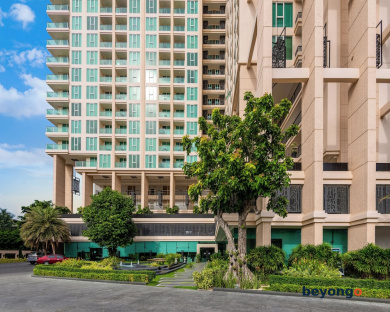 Panoramic Sea, City And Mountain Views by City Garden Tower 57