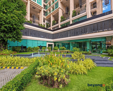 Panoramic Sea, City And Mountain Views by City Garden Tower 62
