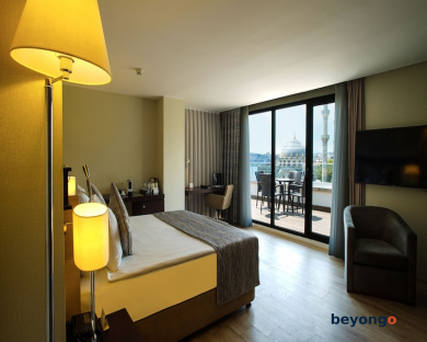 Port Bosphorus Hotel 19