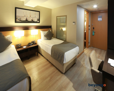 Port Bosphorus Hotel 24