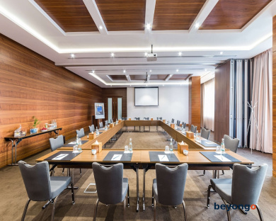 Radisson Blu Hotel Dubai Waterfront 212