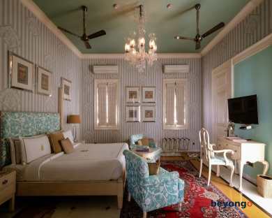 Rajmahal Palace RAAS 104