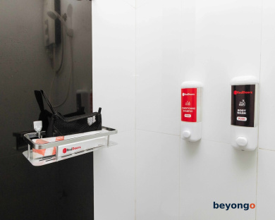 RedDoorz near Bambang Station 22