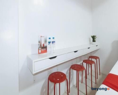 RedDoorz near UST Sampaloc Manila 2