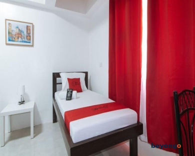 RedDoorz near UST Sampaloc Manila 21